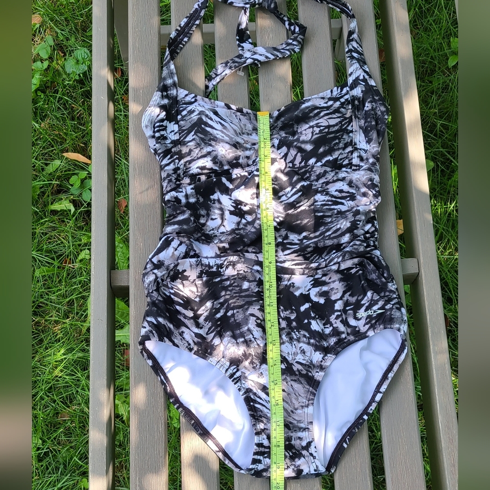 Speedo Swimsuit - Picture 7 of 8